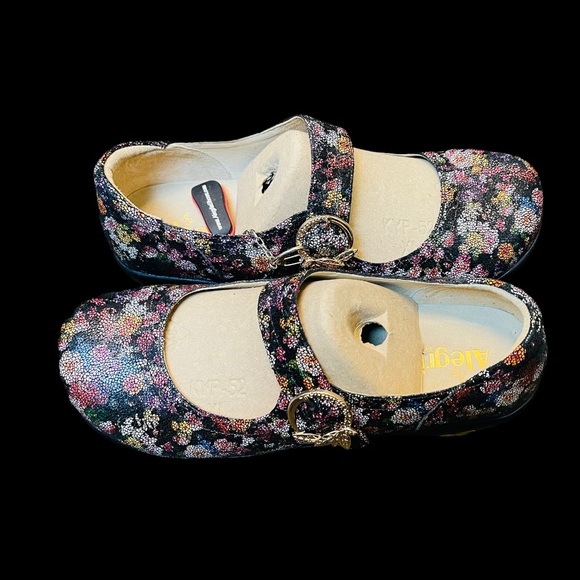 New - Picture 4 of 6